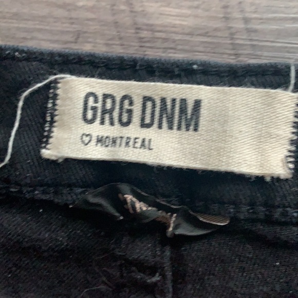 Shorts - Picture 2 of 3